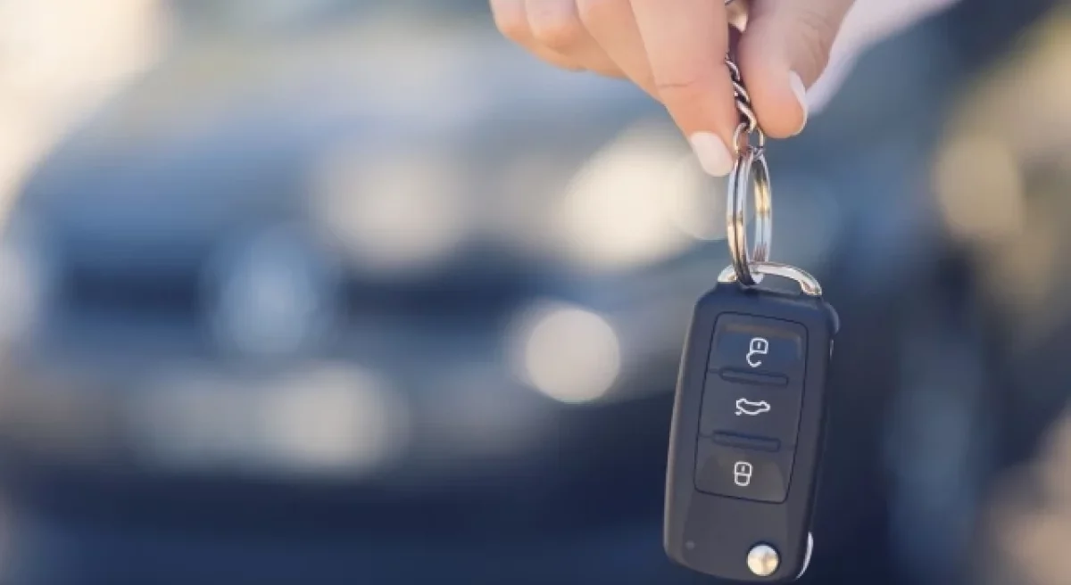 Does Insurance Cover Stolen Car If Keys Left