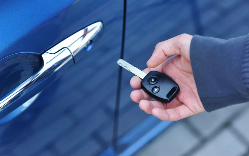 Does Insurance Cover Stolen Car If Keys Left